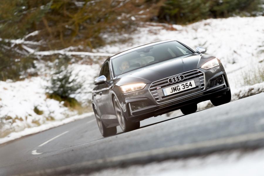 Audi S5 Sportback 2017 года  (UK) (фото 5 из 40)